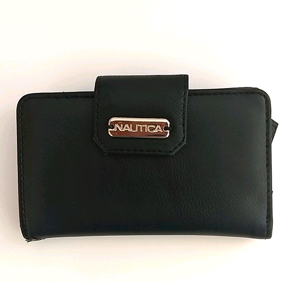 Nautica Handbags - NWOT Nautica Wallet